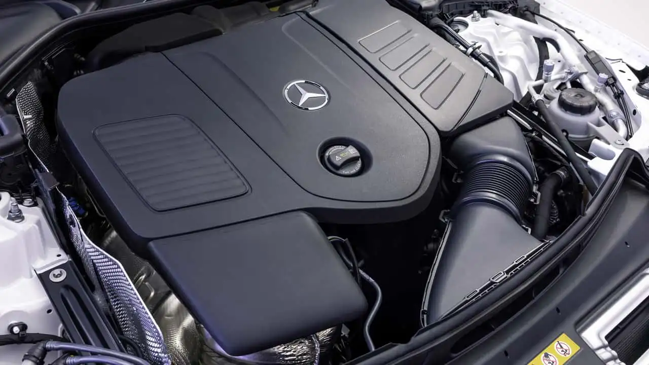 Mercedes-Benz Classe C рестайлинг 2026 вид сбоку