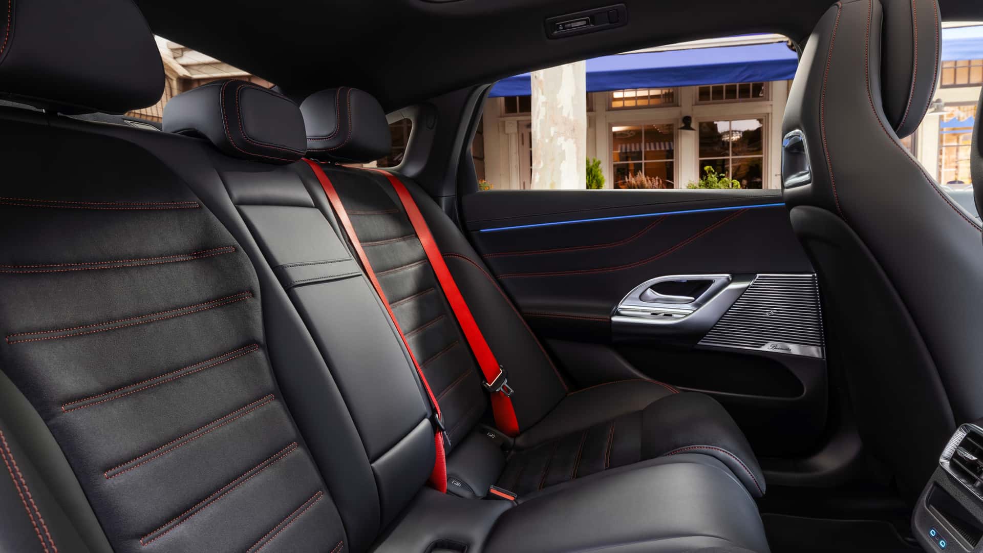 Mercedes C-Class center console