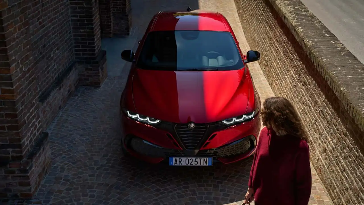 Салон Alfa Romeo Tonale