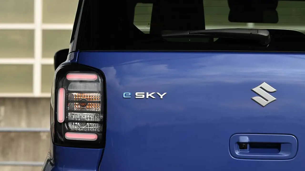 Suzuki e Sky вид сверху