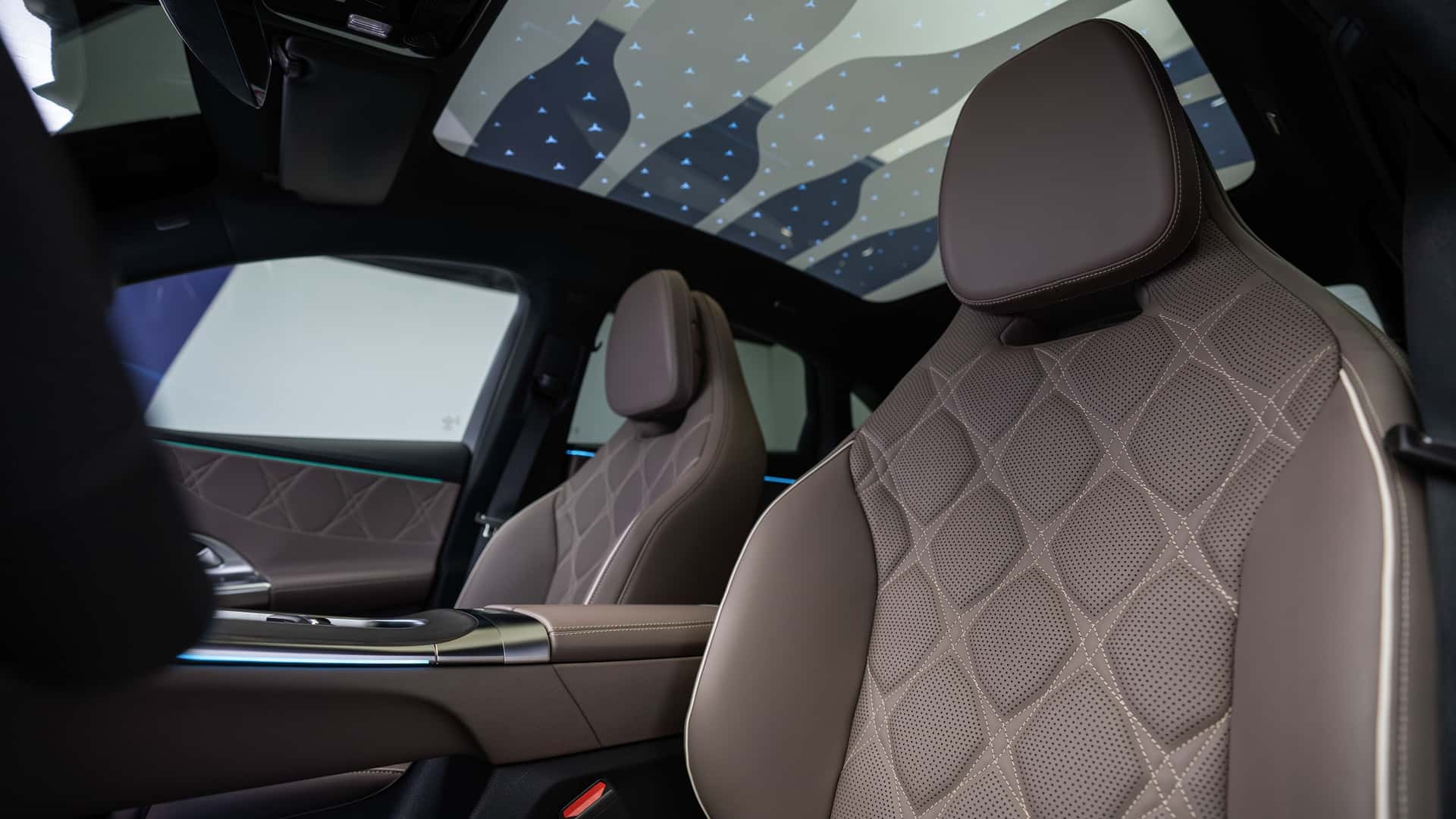 Mercedes C-Class seat controls