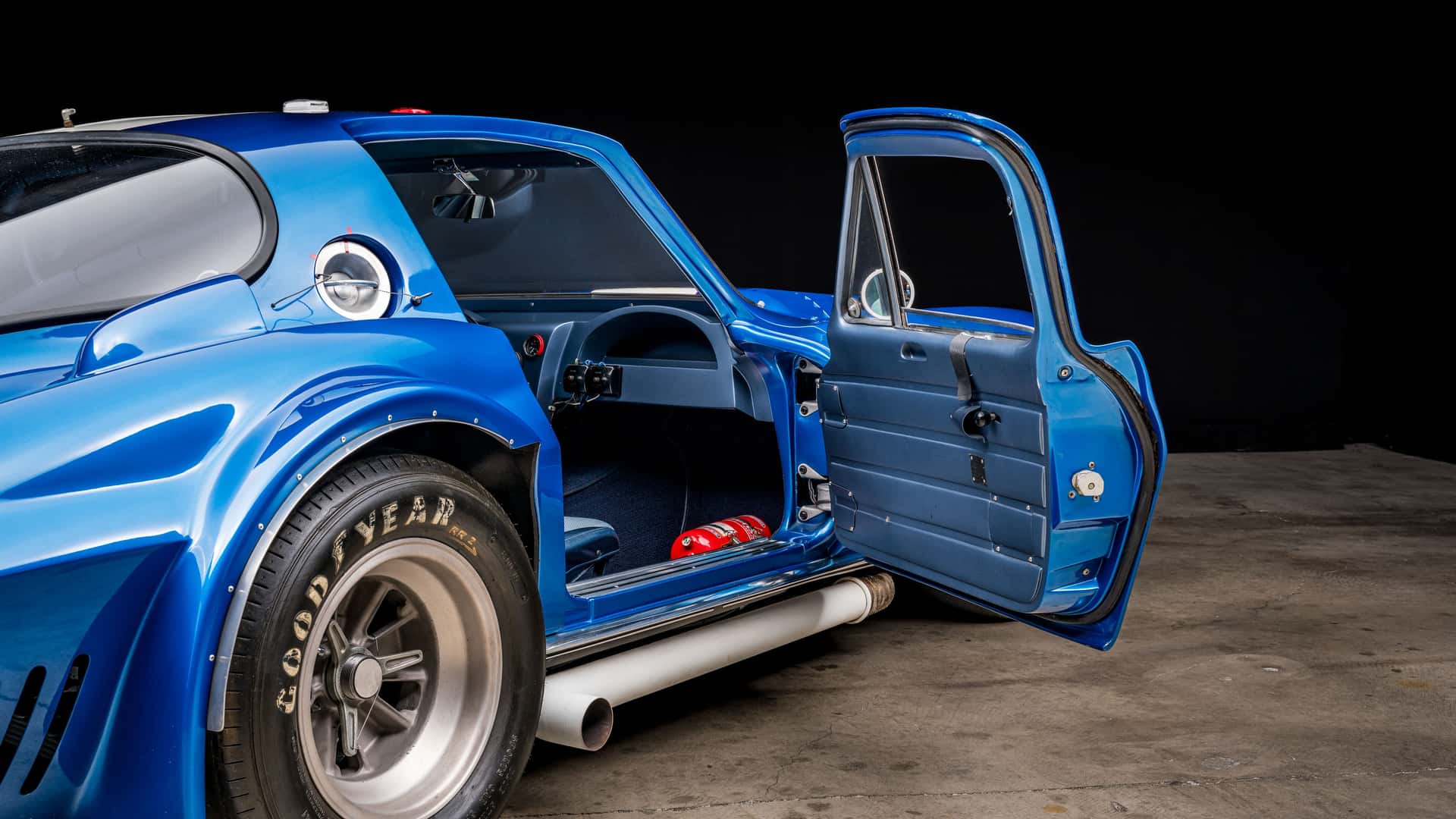 Год выпуска Chevrolet Corvette Grand Sport 1963