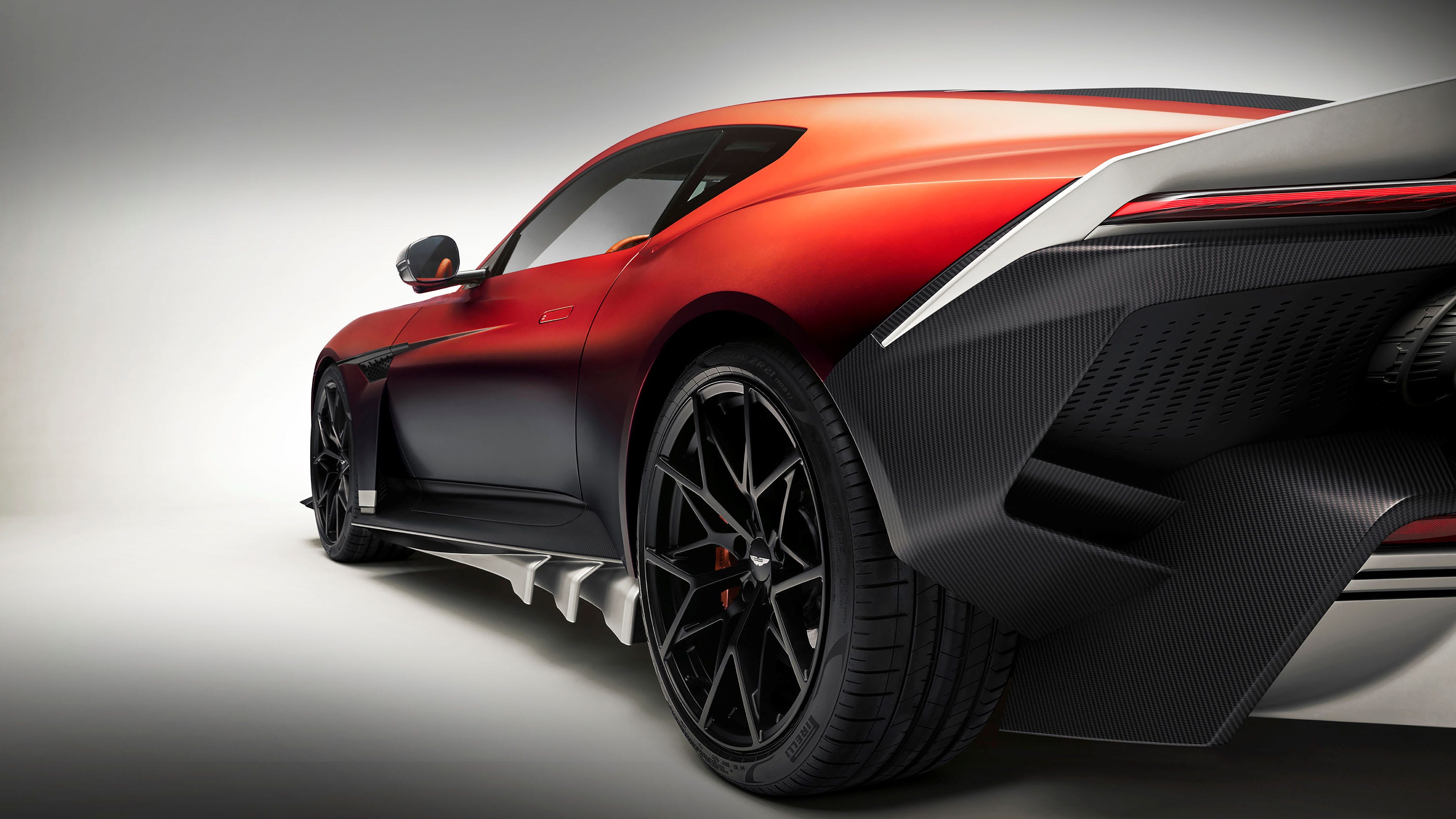 Колесо Aston Martin Valen