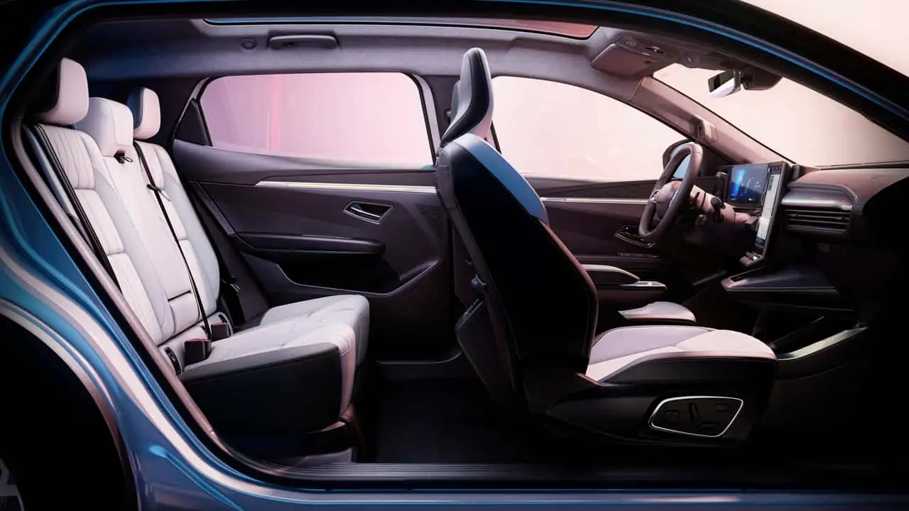 Renault Scenic E-Tech динамика