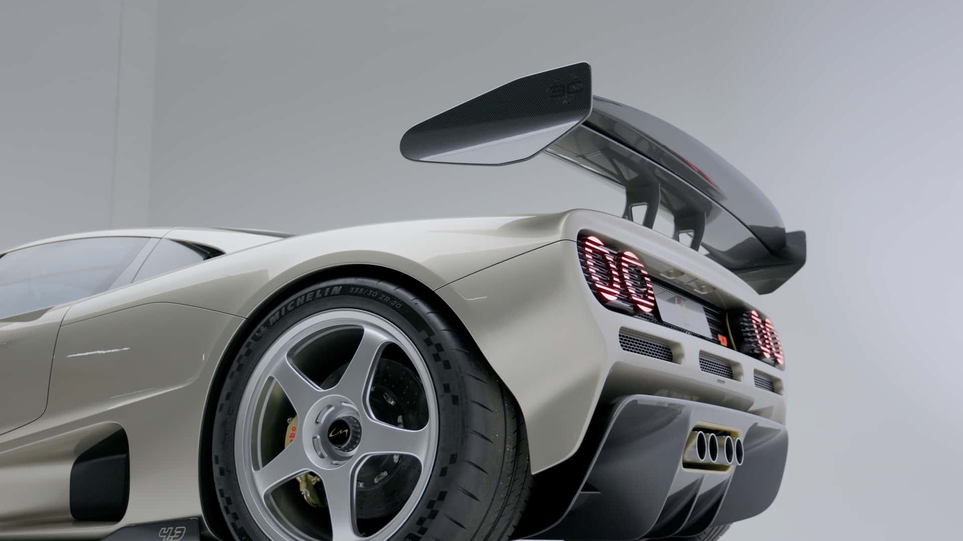 Gordon Murray S1 LM - Фото 17