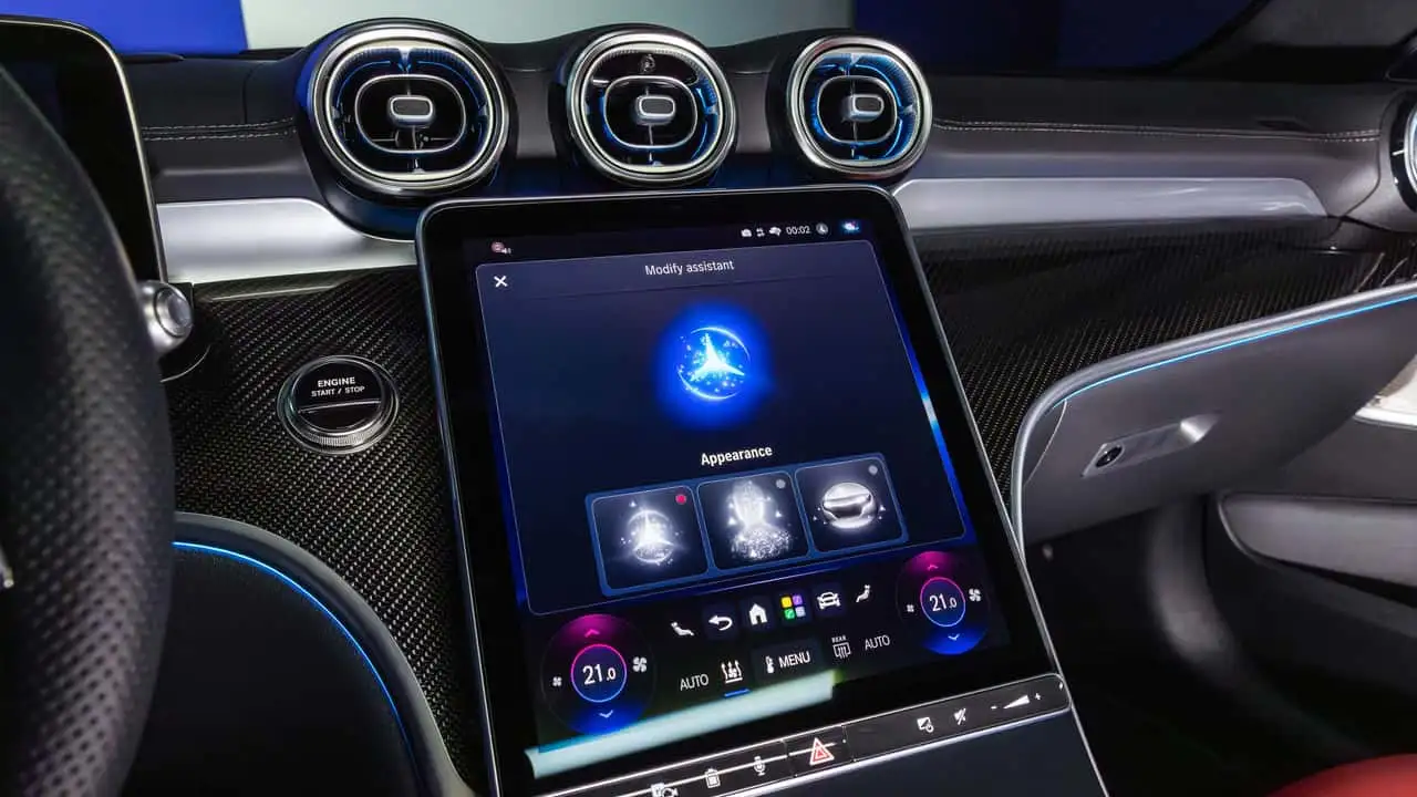 Детали интерьера Mercedes-Benz Classe C рестайлинг 2026