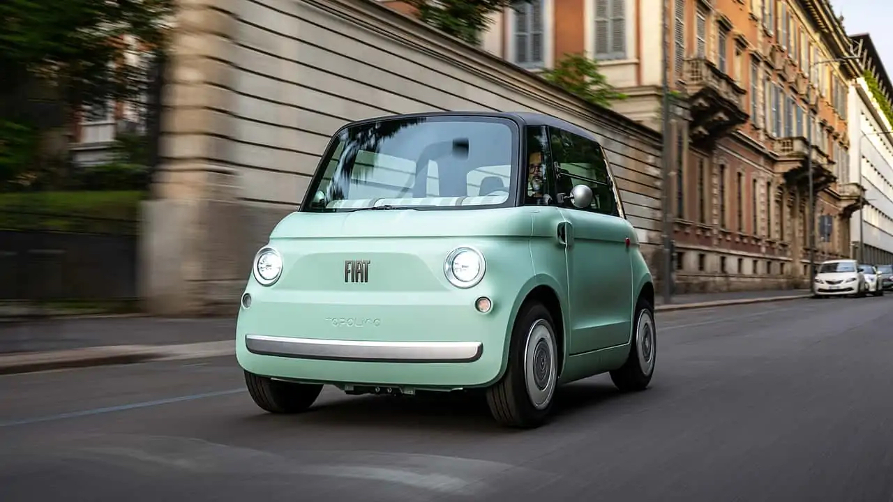 Fiat Topolino электрокар на пляже