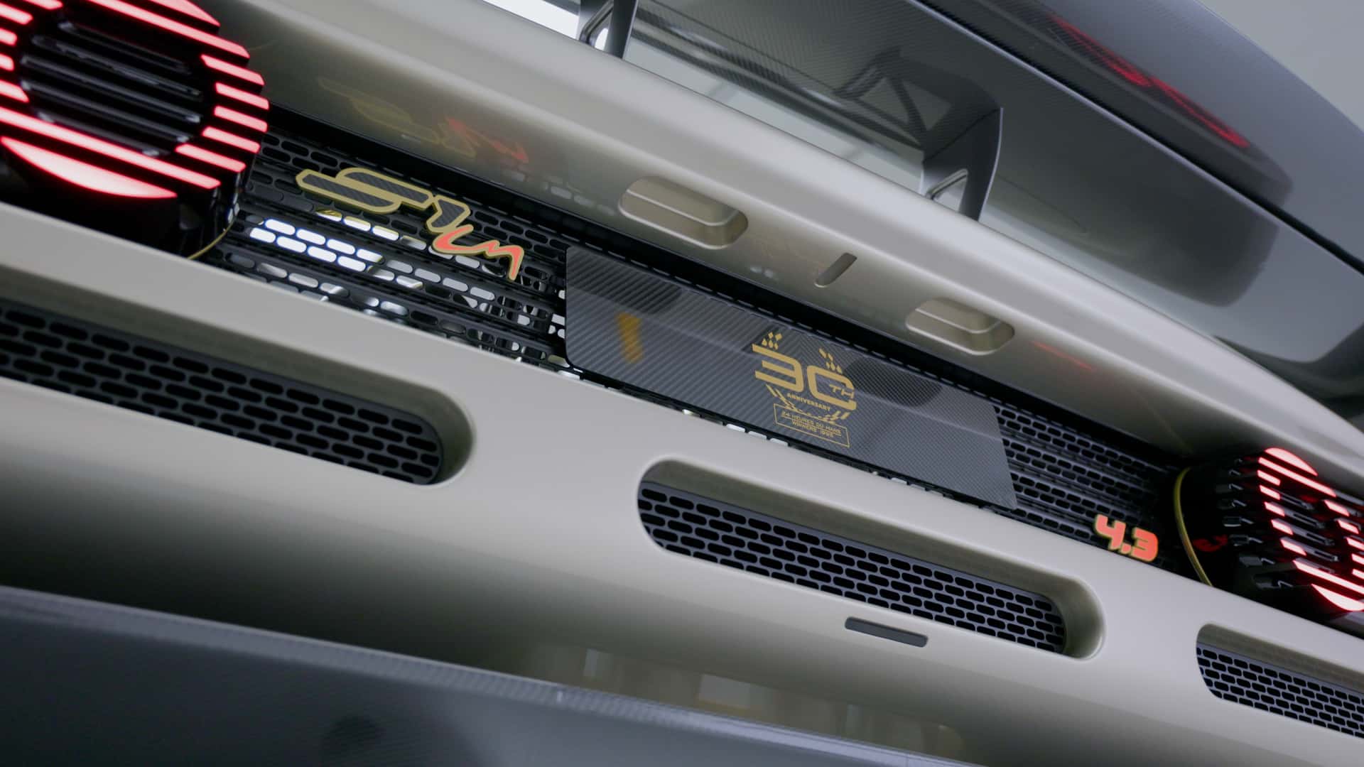 Gordon Murray S1 LM - Фото 19