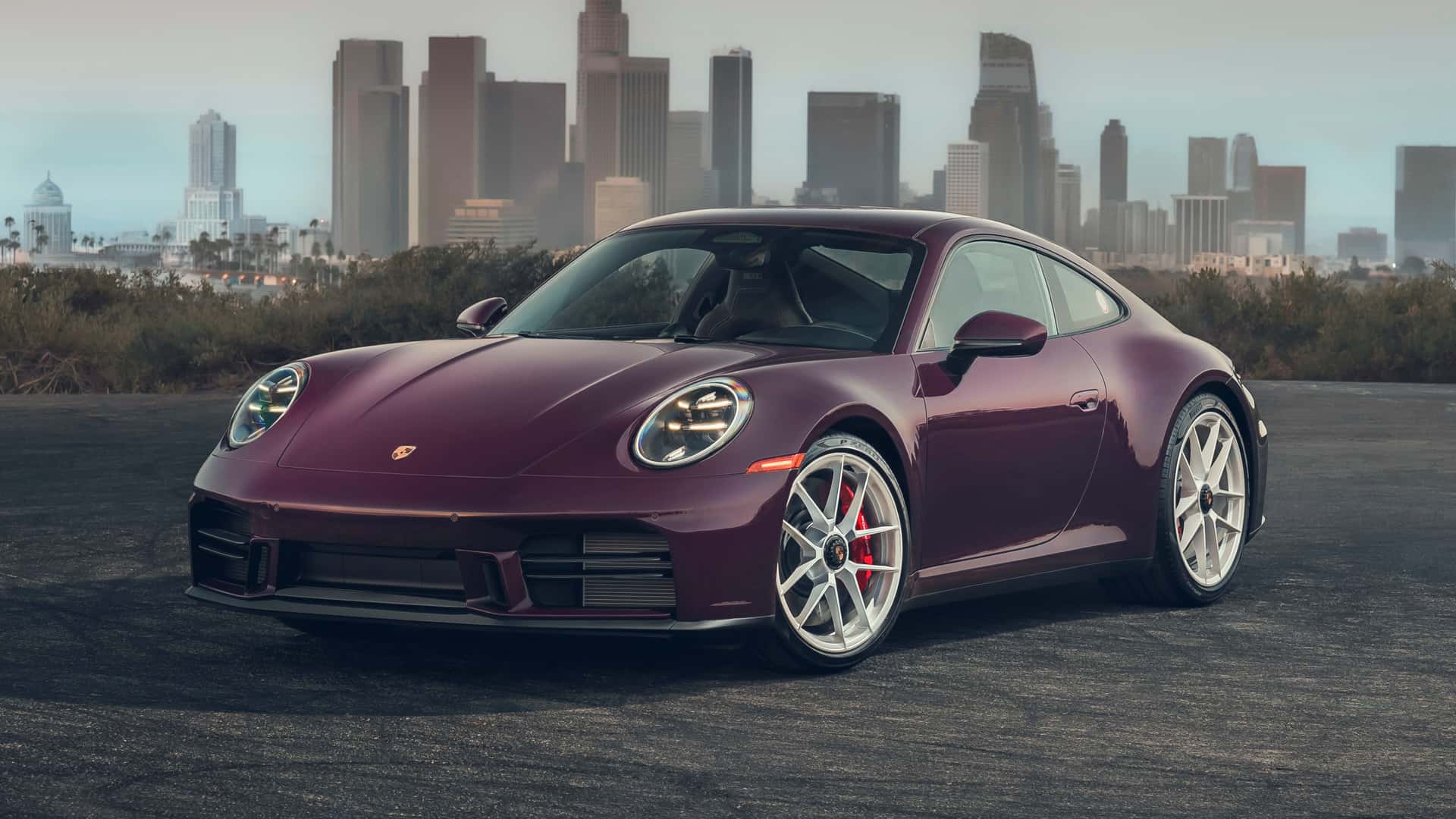 Фото Porsche 911 Carrera S сбоку