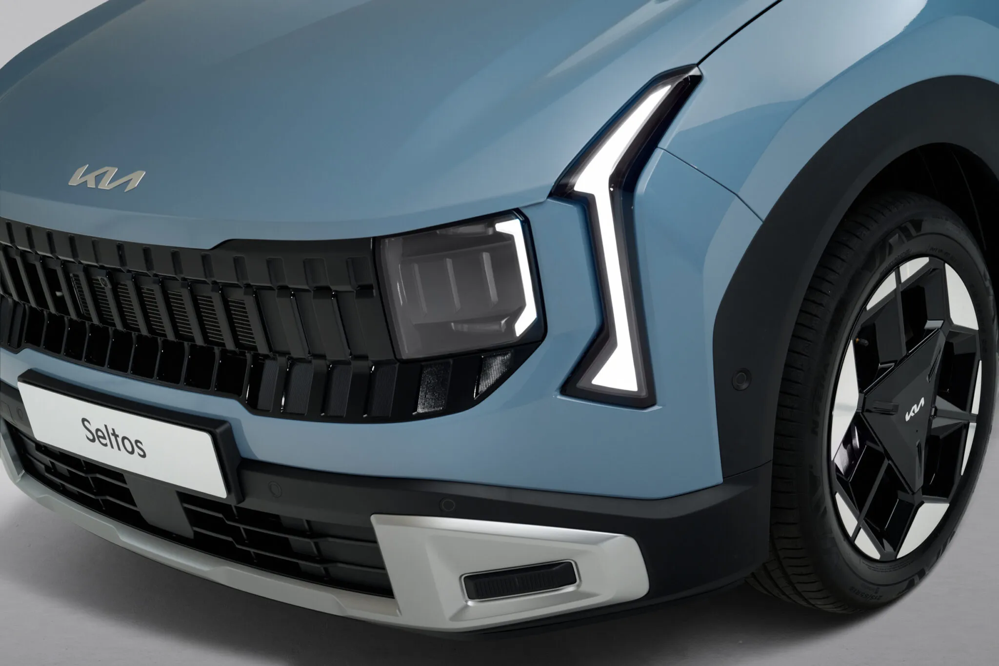 Задній вигляд Kia Seltos