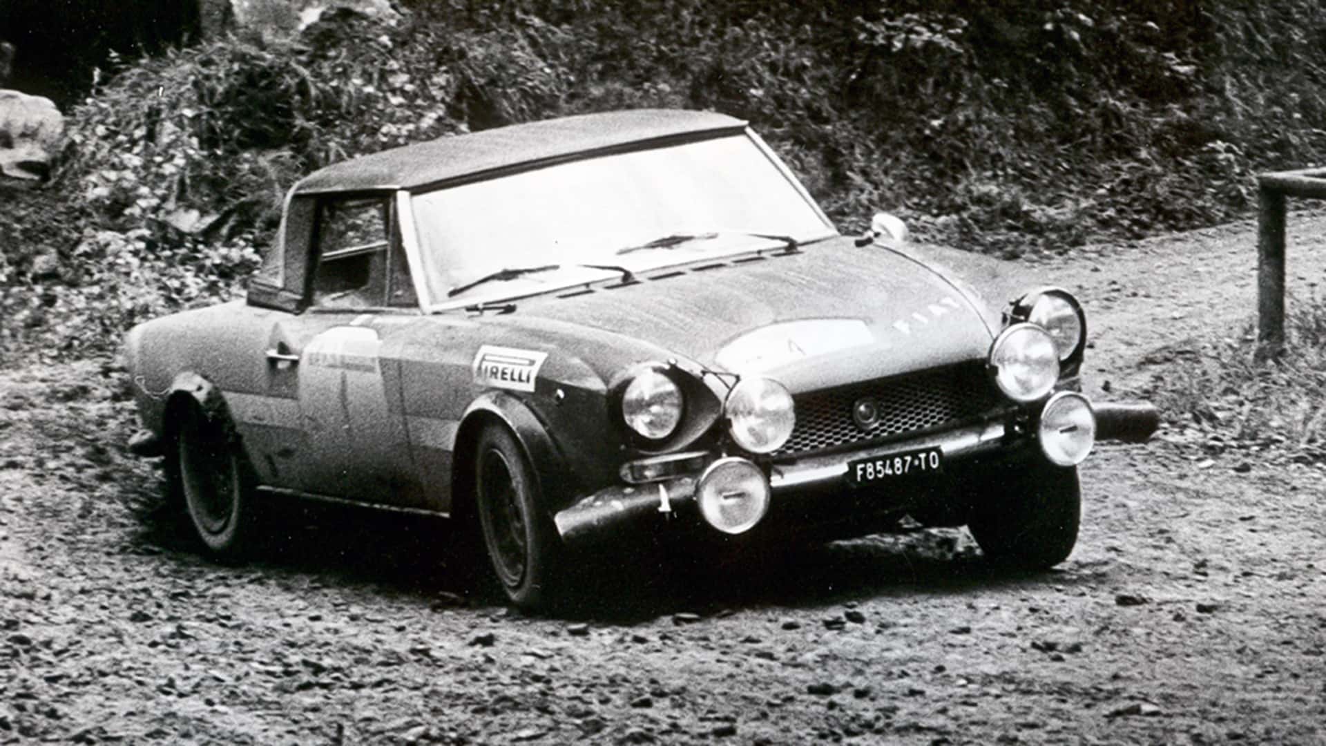 Fiat 124 Spider Volumex - мощность и скорость