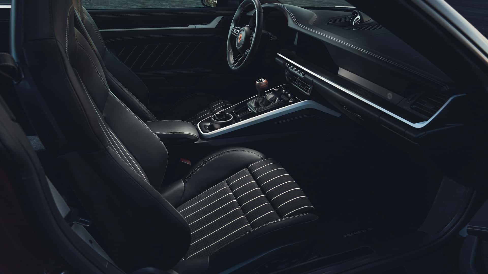 Фото заднего сиденья Porsche 911 Carrera S