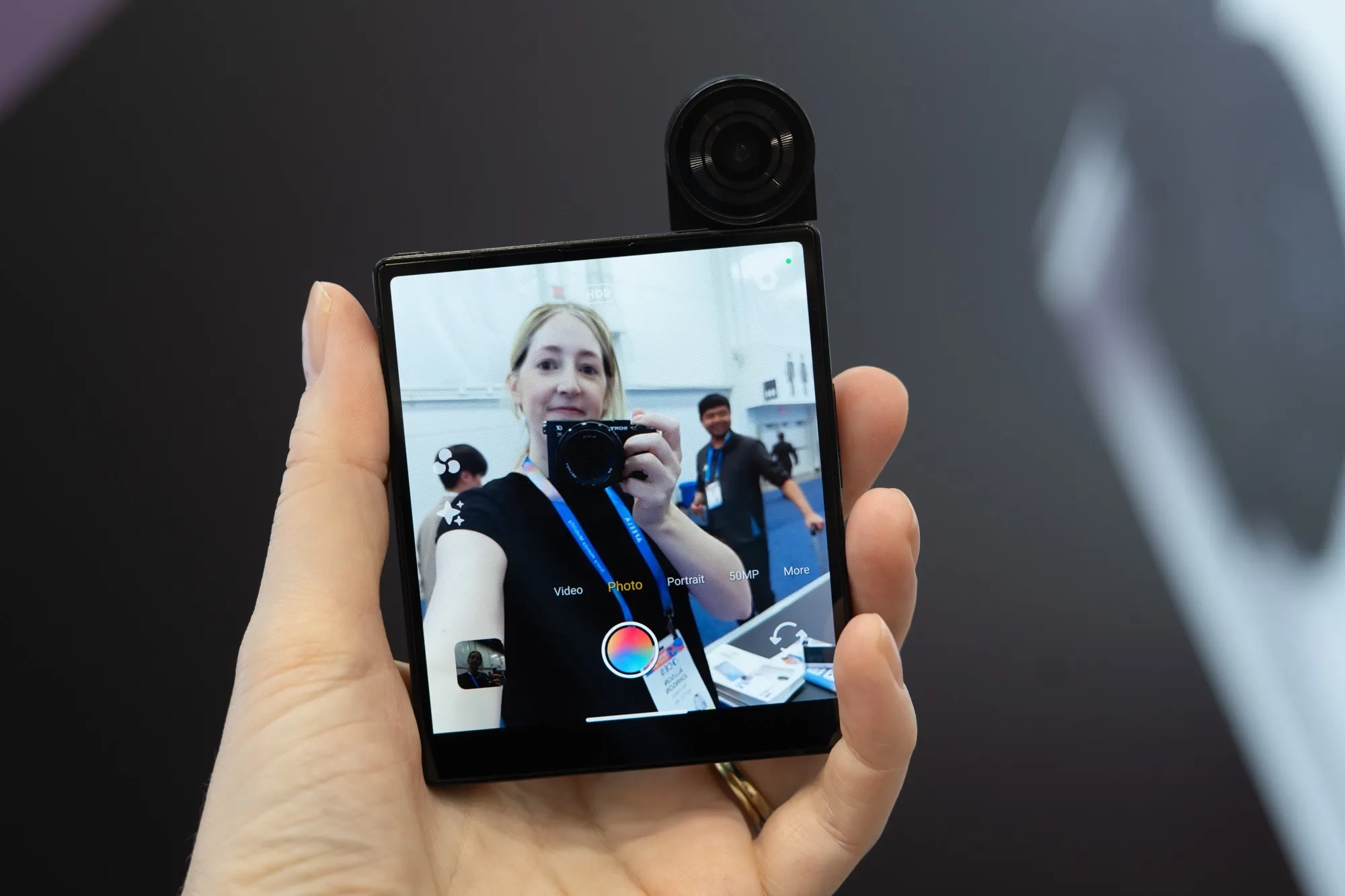 iKKO MindOne display