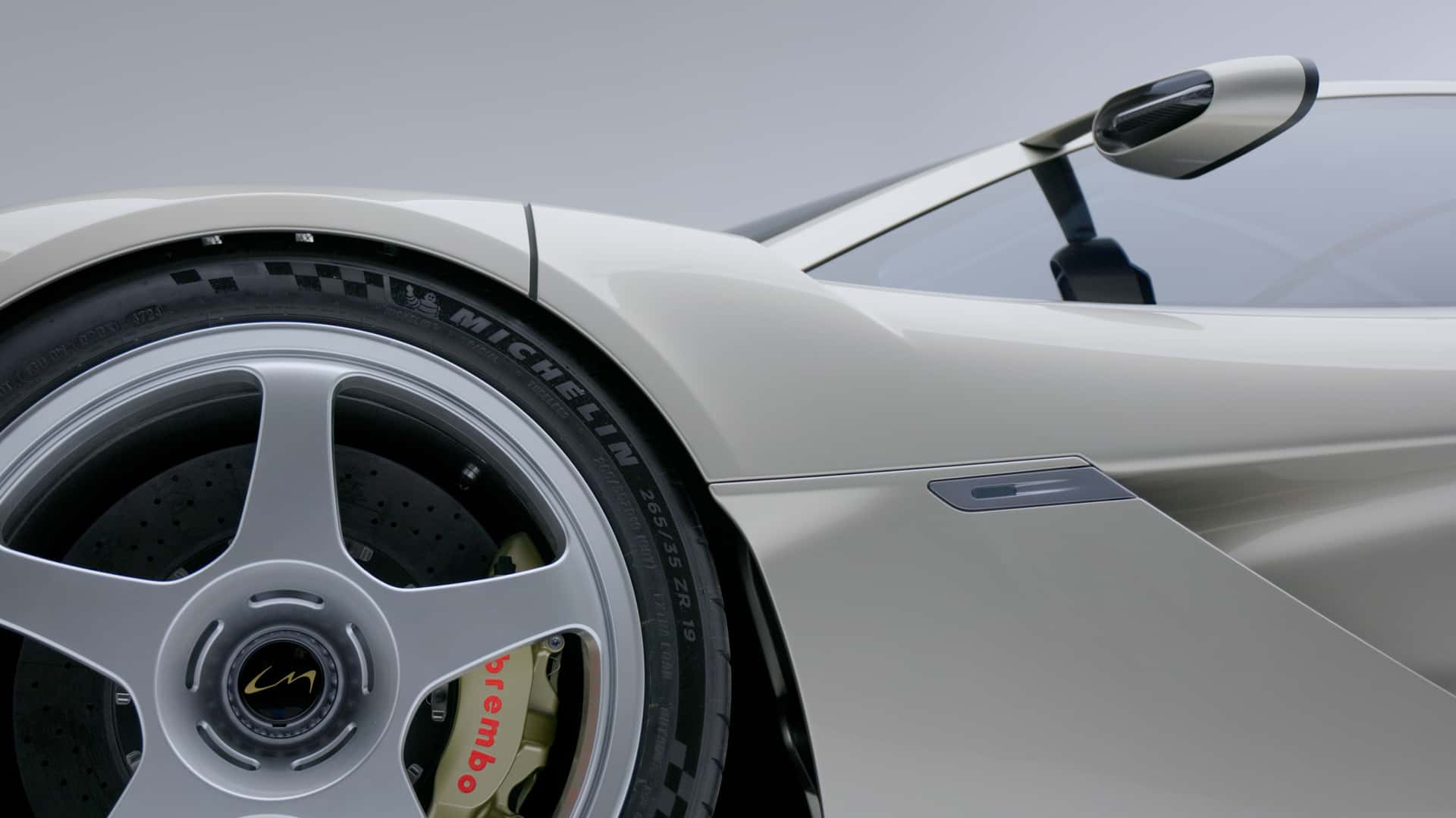 Gordon Murray S1 LM - Фото 23