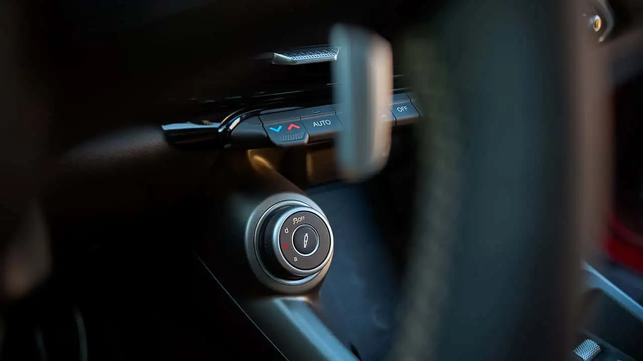 Alfa Romeo Tonale главный дисплей