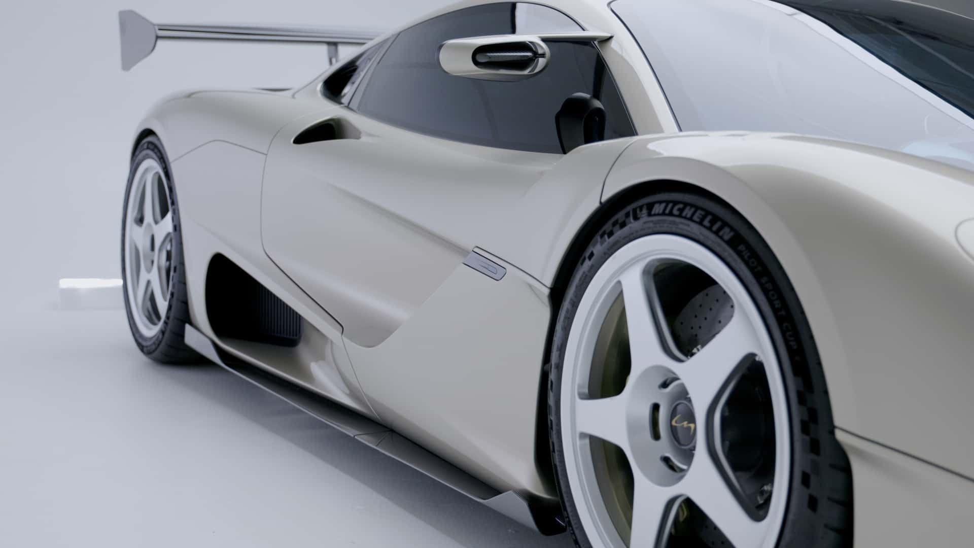 Gordon Murray S1 LM - Фото 24
