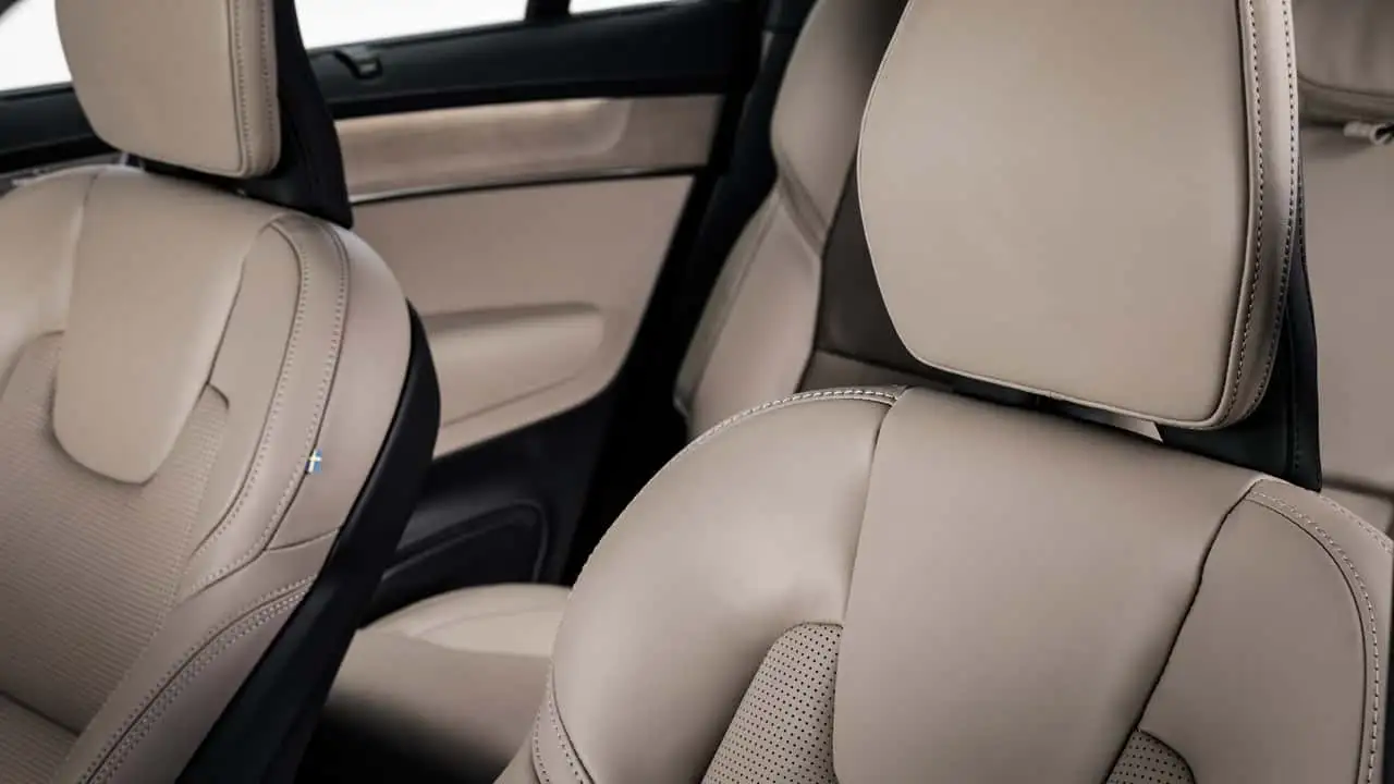 Интерьер салона Volvo XC90