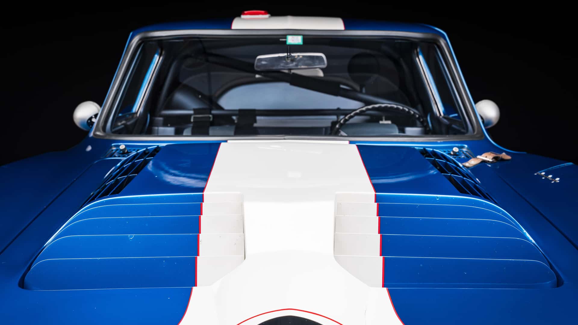 Историческая фотография Chevrolet Corvette Grand Sport