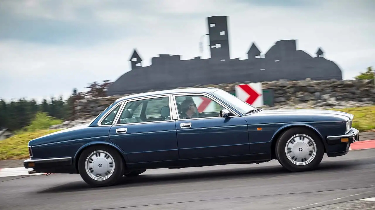 Кузов Jaguar XJ40