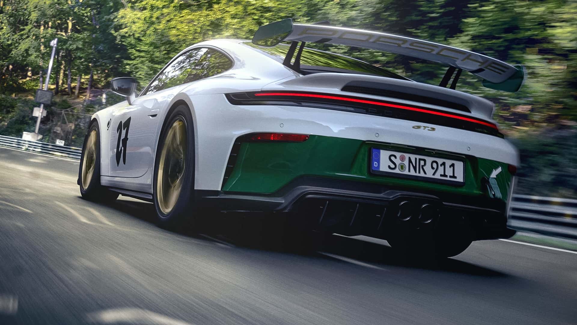 Porsche 911 GT3 - вид сзади