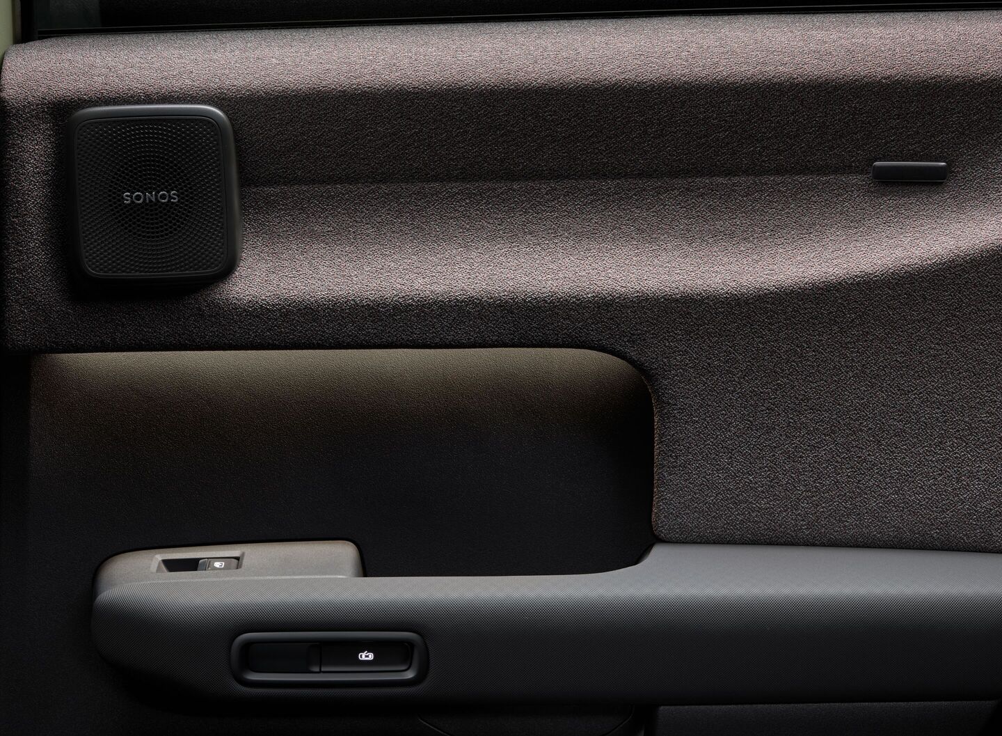 Audi A2 E-Tron interior features