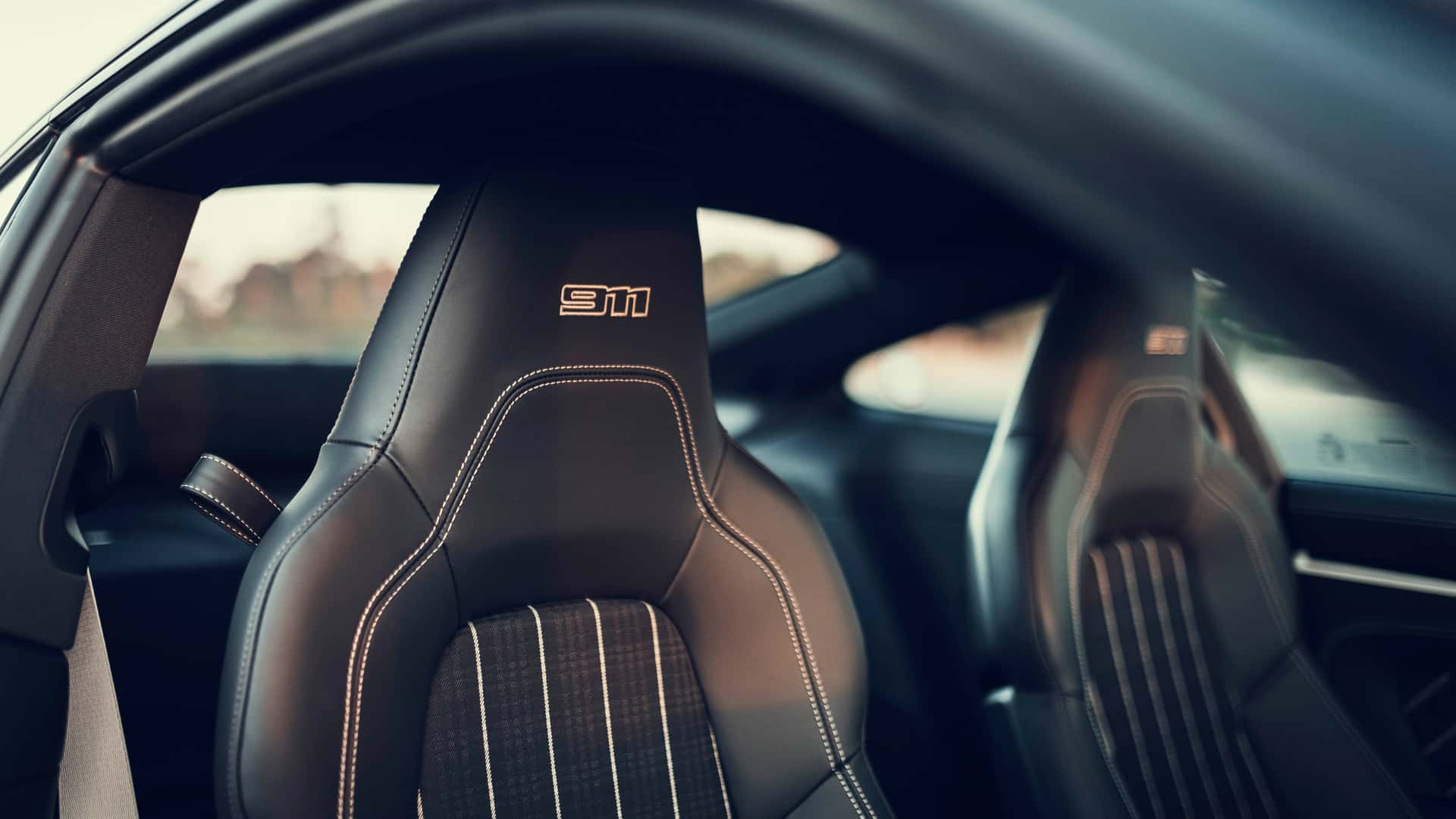 Фото руля Porsche 911 Carrera S