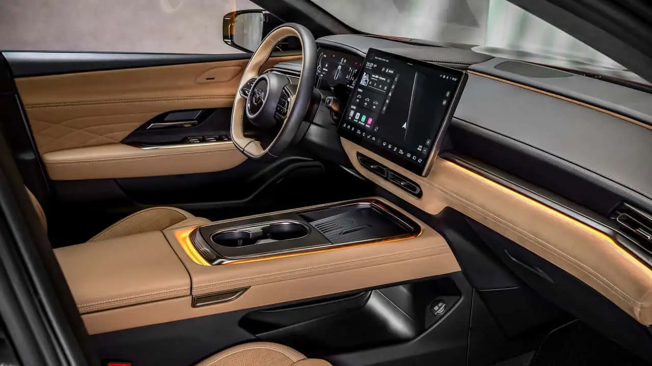Панель Mazda 6e из дерева