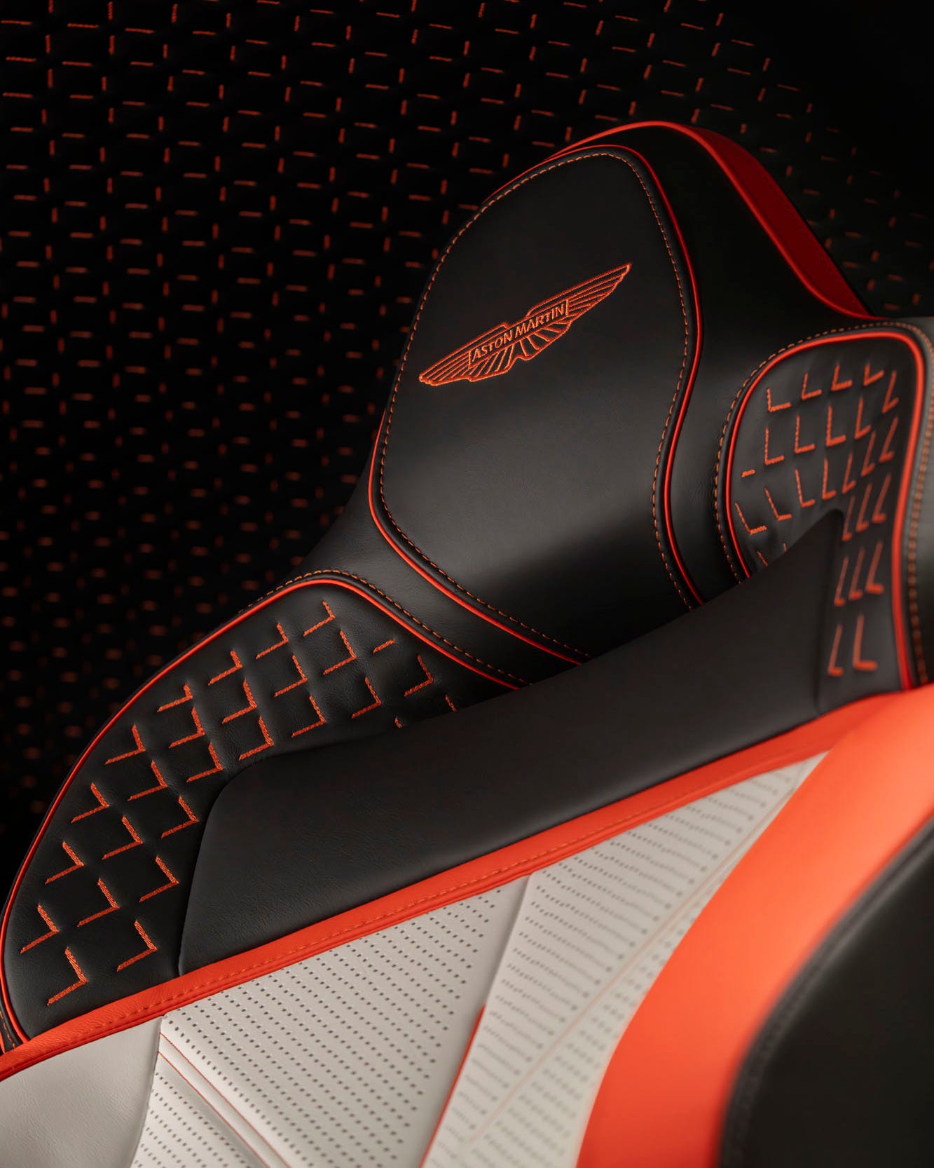 Ковши Aston Martin Valen