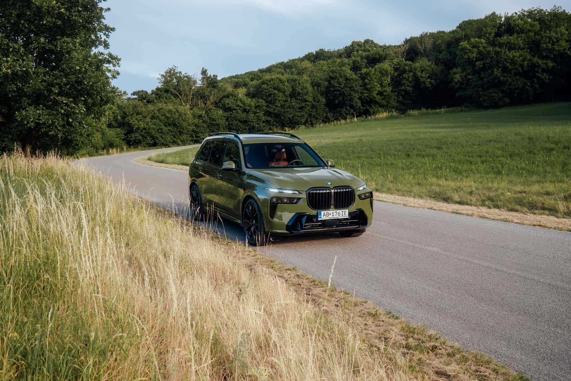 Деталі BMW X7