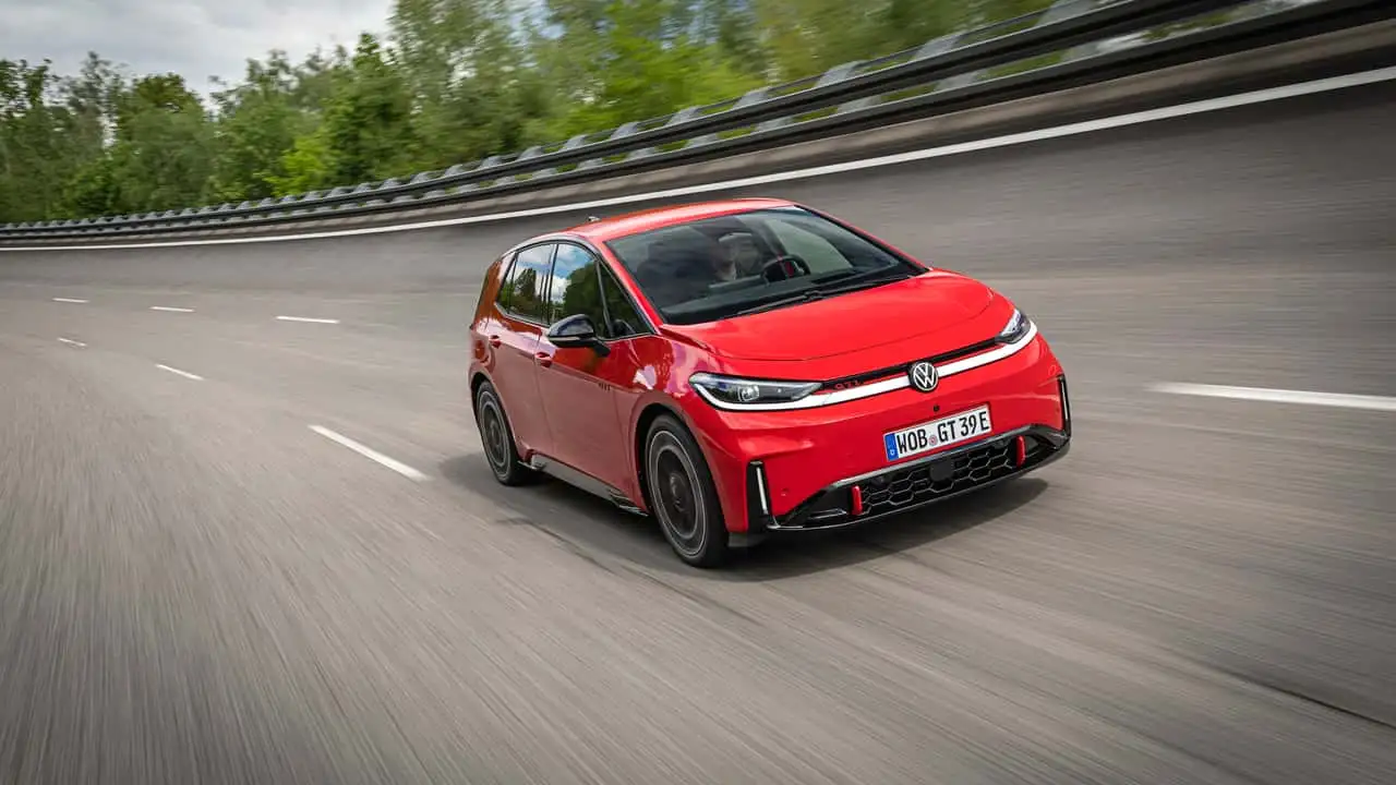 Volkswagen ID.3 GTI с бокового ракурса