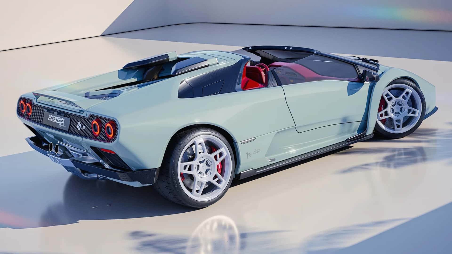 Задний вид Eccentrica V12 Roadster