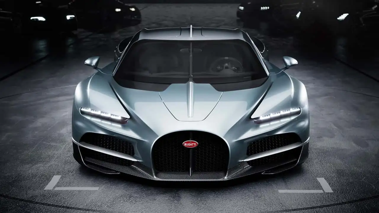 Мощный выхлоп Bugatti Tourbillon