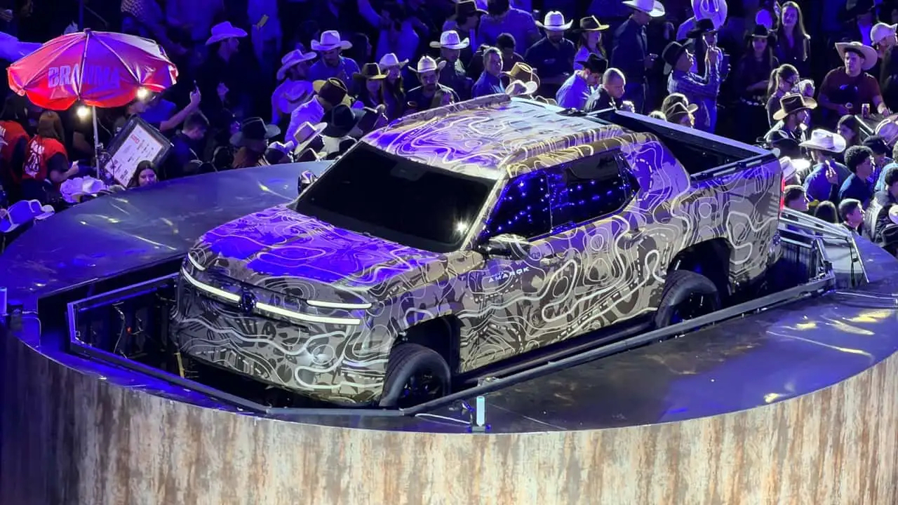 Volkswagen Amarok 2023 пикап с новым дизайном