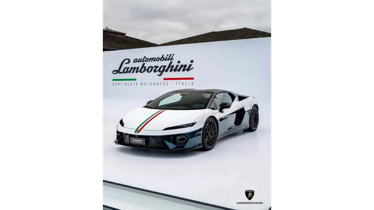Lamborghini Temerario Tricolore interior dashboard