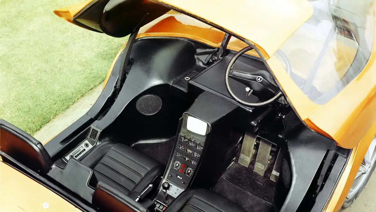 Holden Hurricane concept car interior
