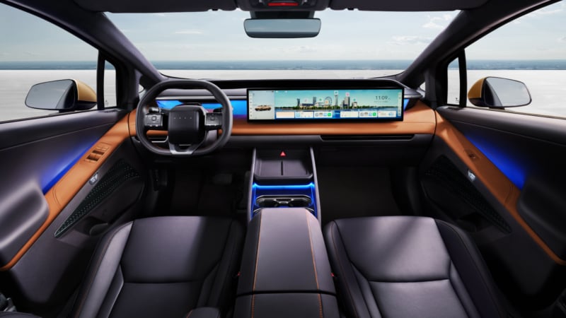Интерьер Hyundai Ioniq V