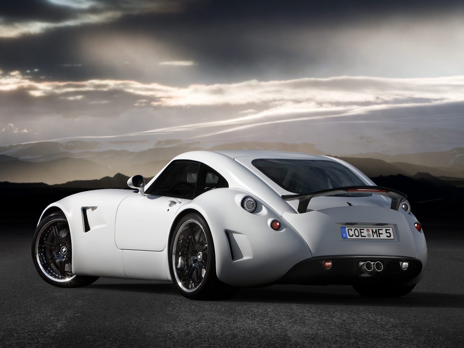 Interior of Wiesmann MF5 Tributo