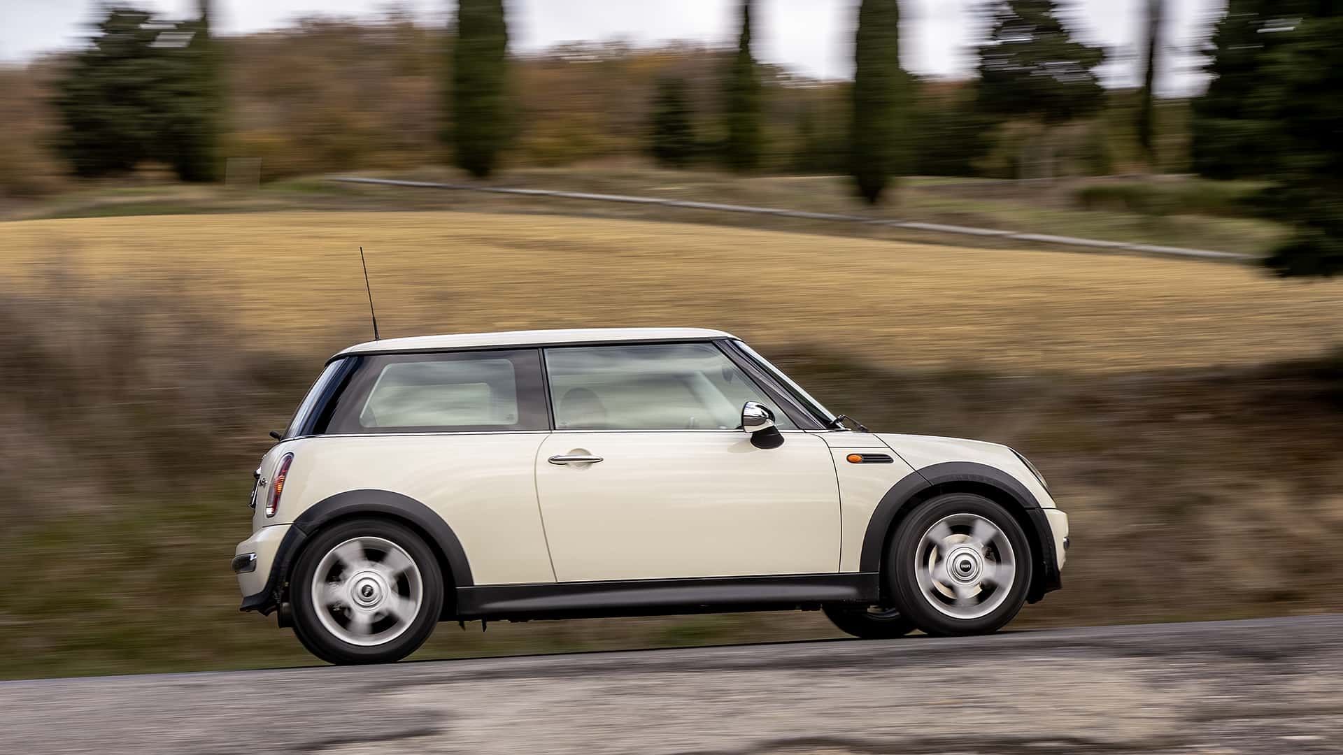 MINI Cooper задняя часть