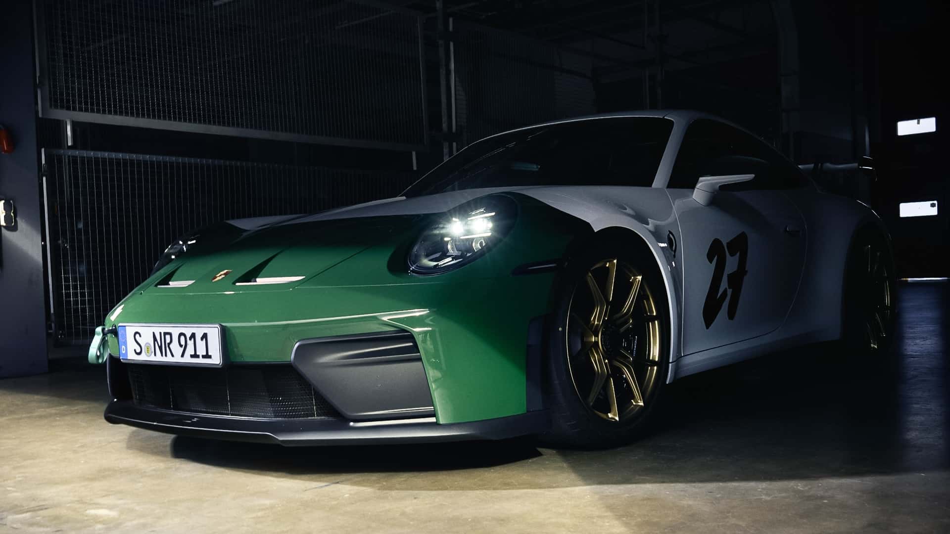 Porsche 911 GT3 - вид сбоку