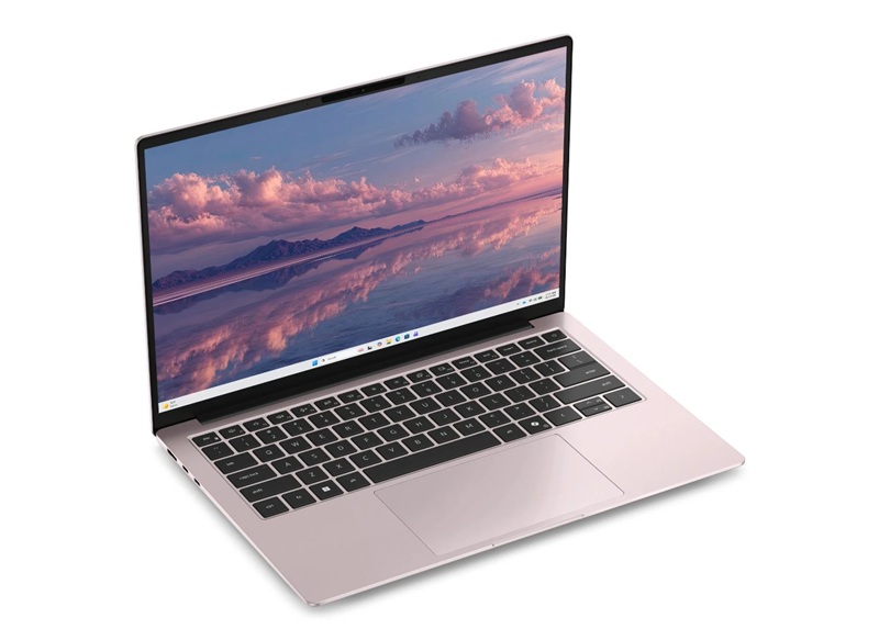 Ноутбук Dell 14S на выставке IFA 2026