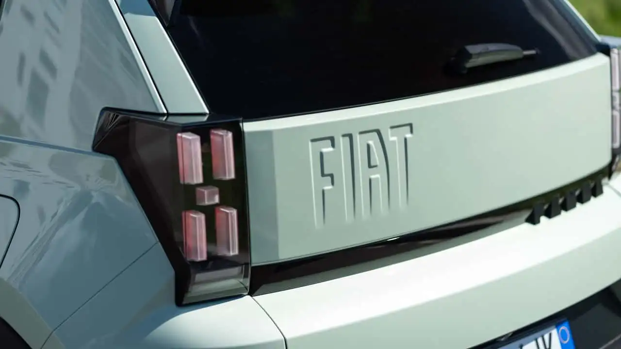 Приборная панель Fiat Pandina Hybrid