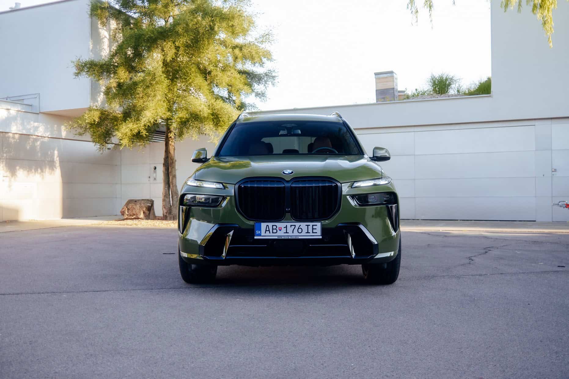 Стильний вигляд BMW X5