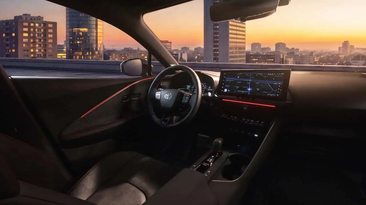 Toyota C-HR GR Sport интерьер