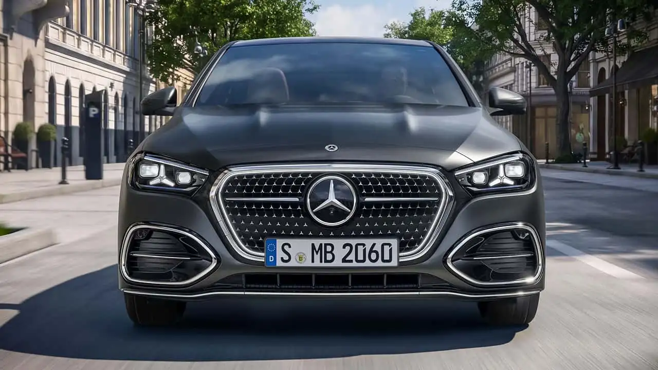 Детали медиасистемы Mercedes-Benz Classe C рестайлинг 2026