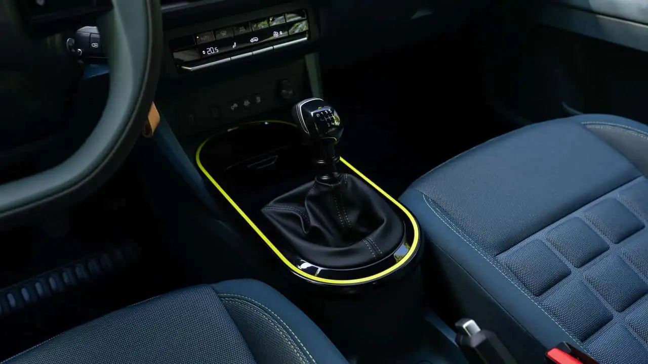 Капот Fiat Pandina Hybrid