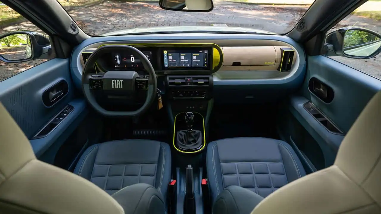 Приборная панель Fiat Pandina Hybrid