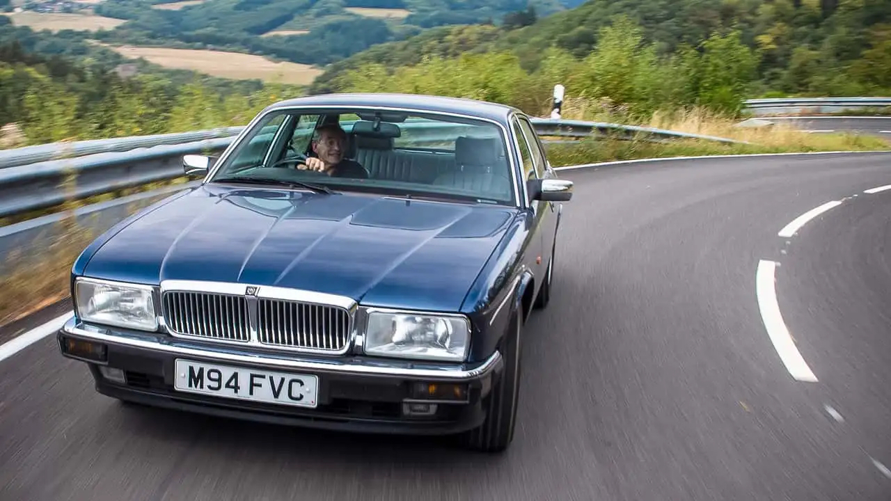 Исторический Jaguar XJ40