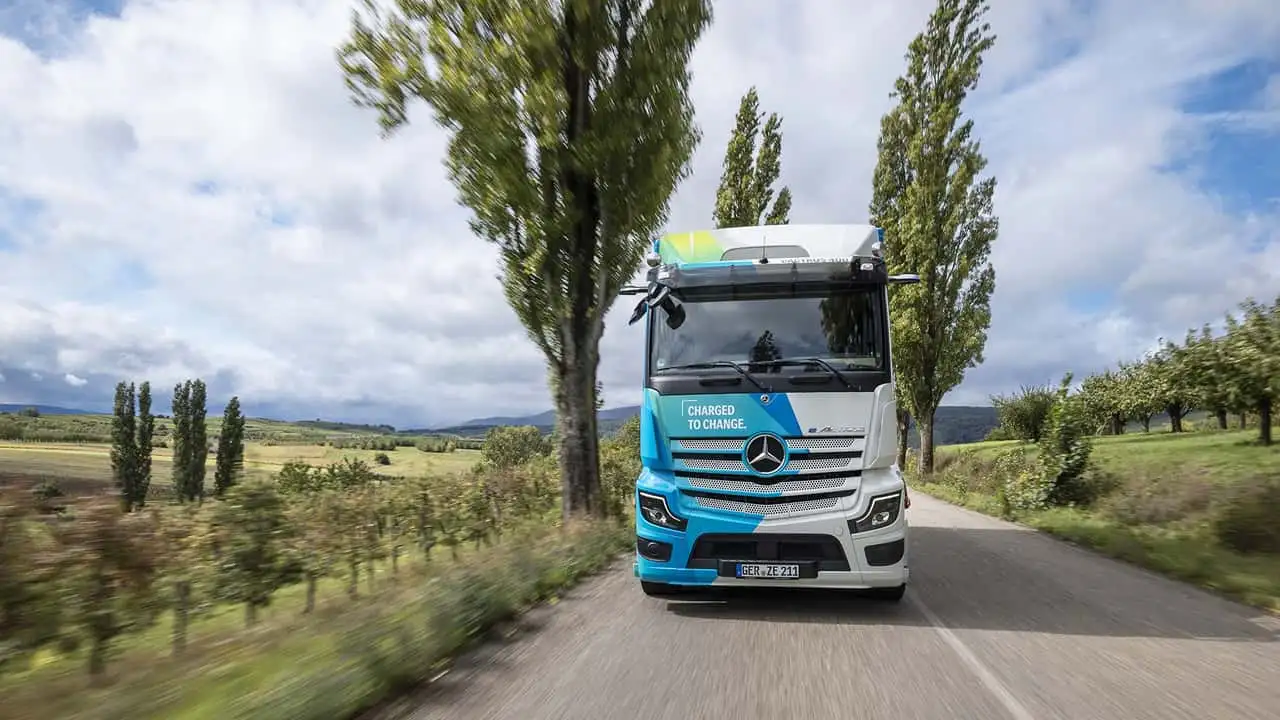 Preview of Mercedes-Benz truck
