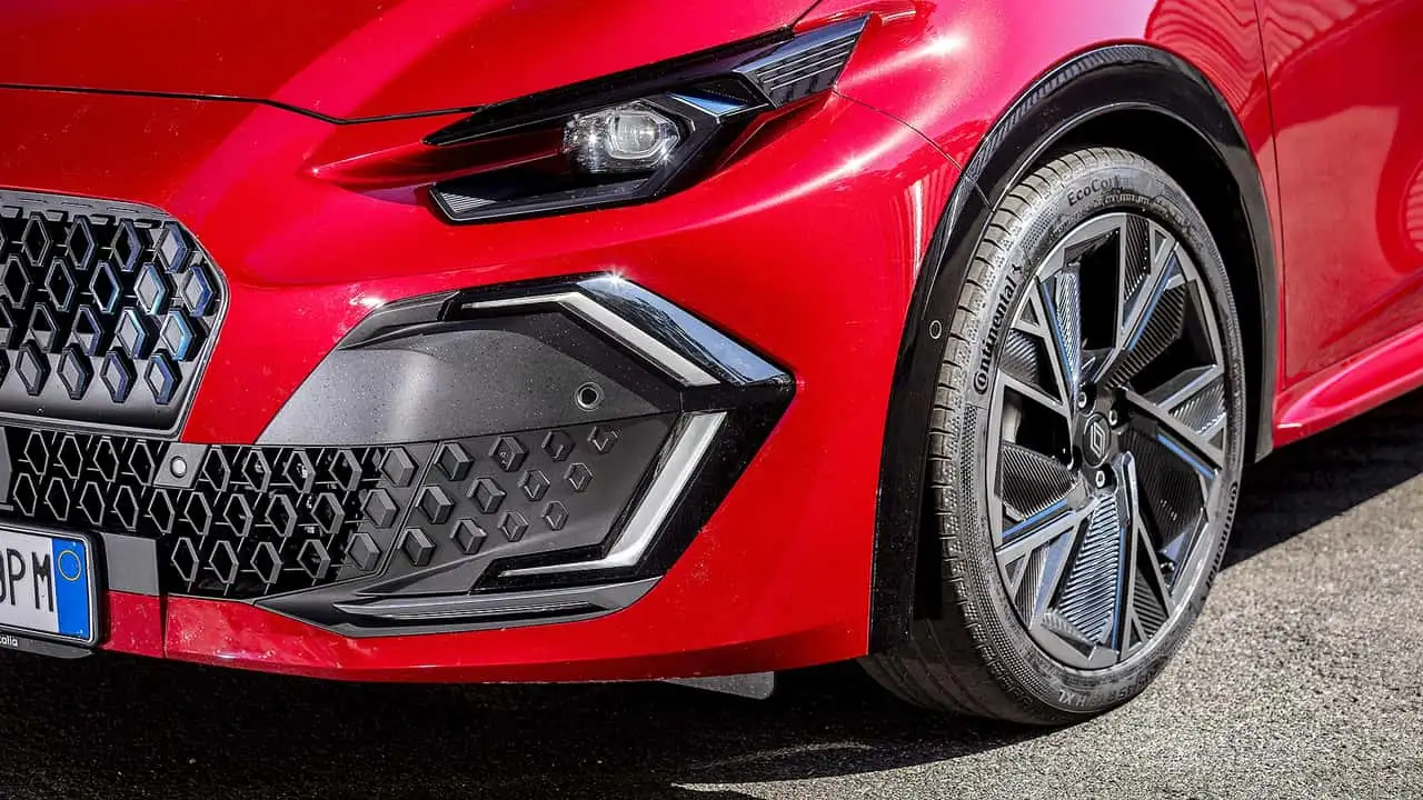Renault Clio, деталі