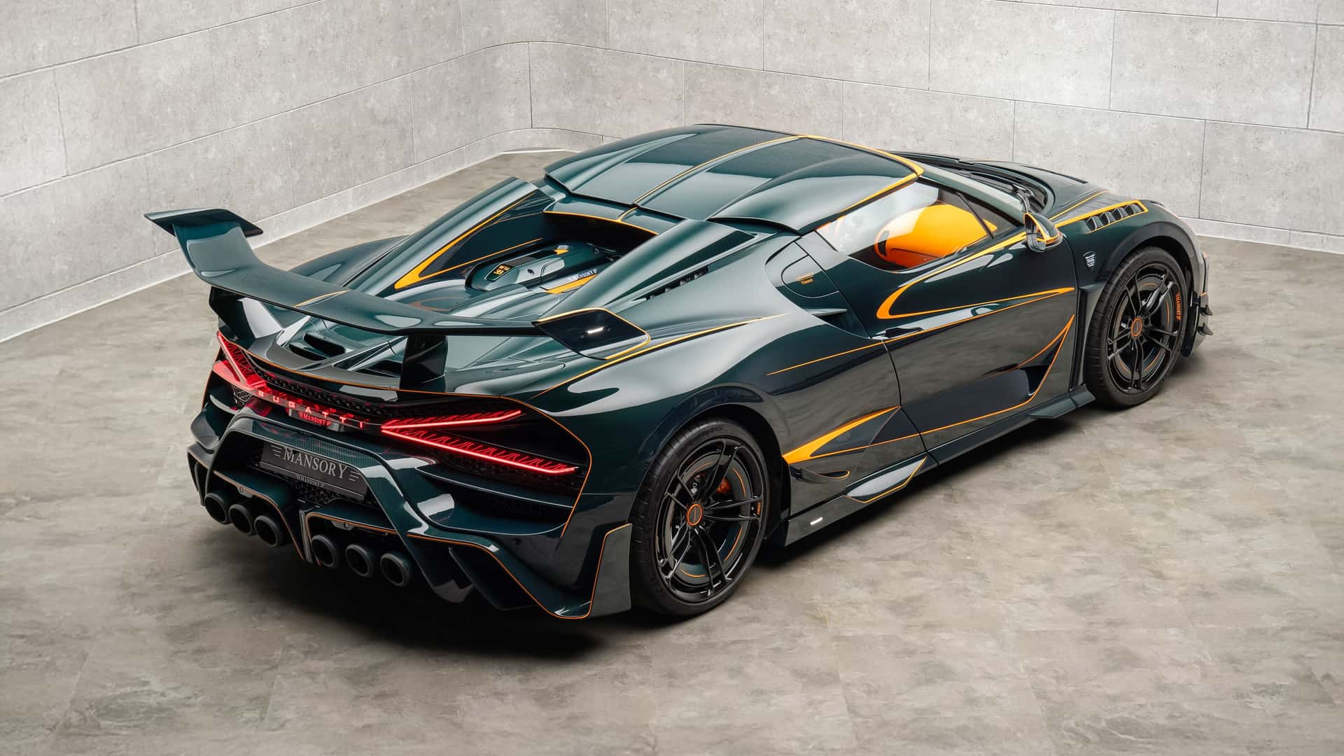 Задняя часть Mansory Vincerò